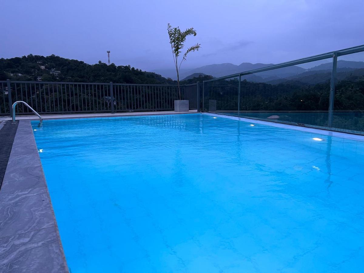 Rivendell Hotel Kandy Buitenkant foto