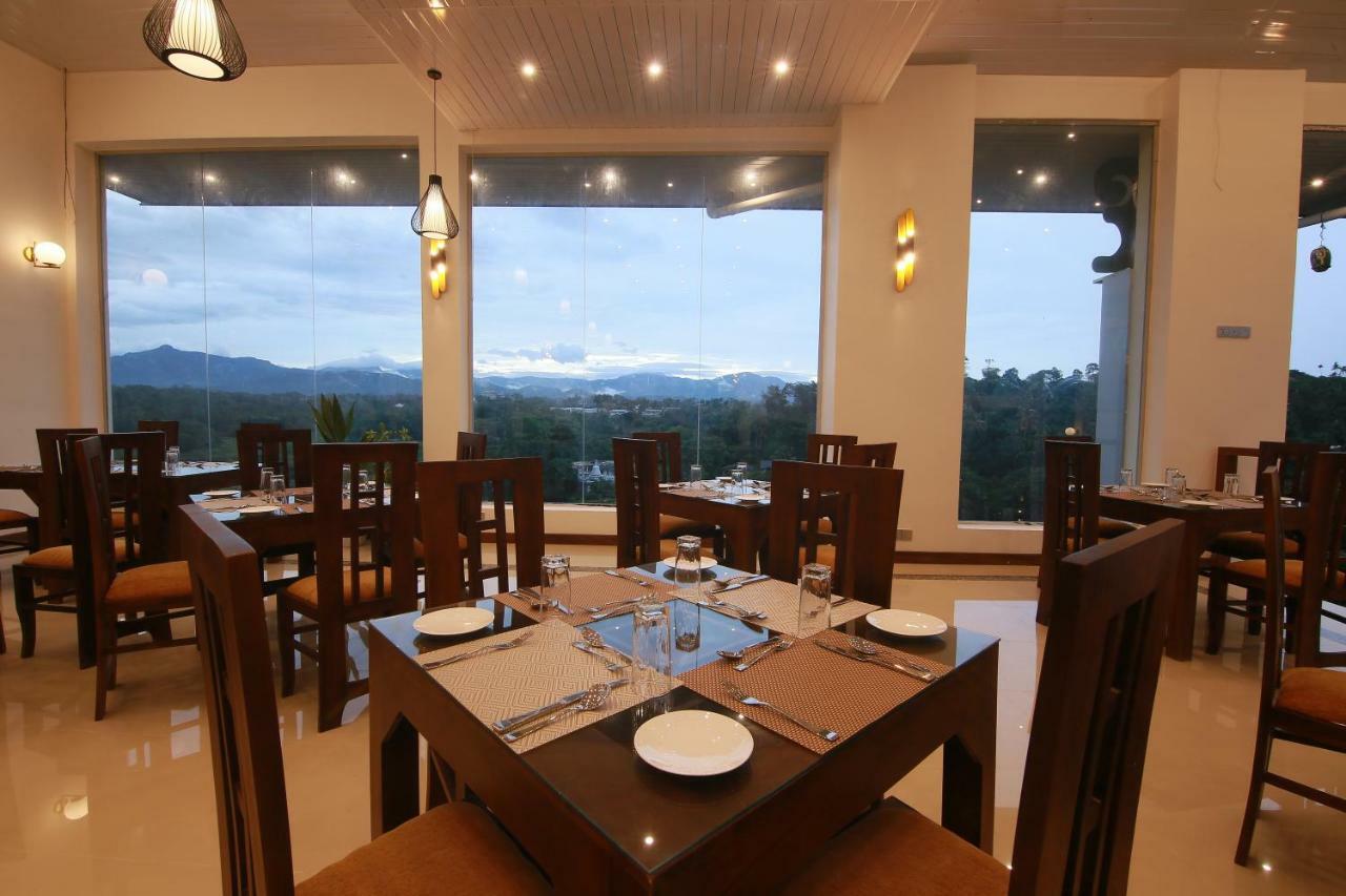 Rivendell Hotel Kandy Buitenkant foto